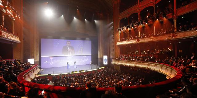 Retour sur la remise des diplômes d'ingénieur.e, promo 2022 au théâtre du Châtelet